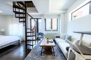 809-6B New 2BR Duplex With Private Patio